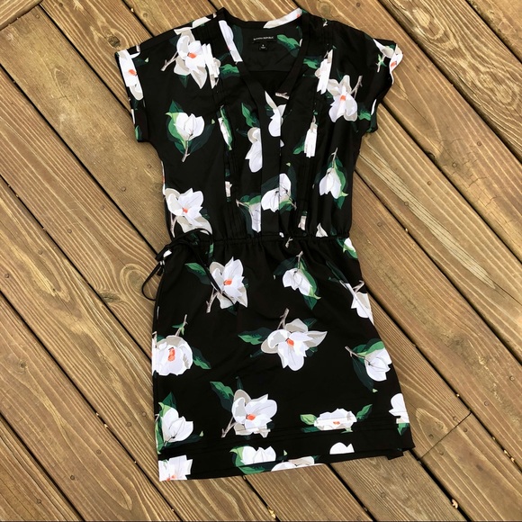 Banana Republic Dresses & Skirts - BANANA REPUBLIC Magnolia Floral Dress W/ Rolled Sleeves & Drawstring Waist SZ S